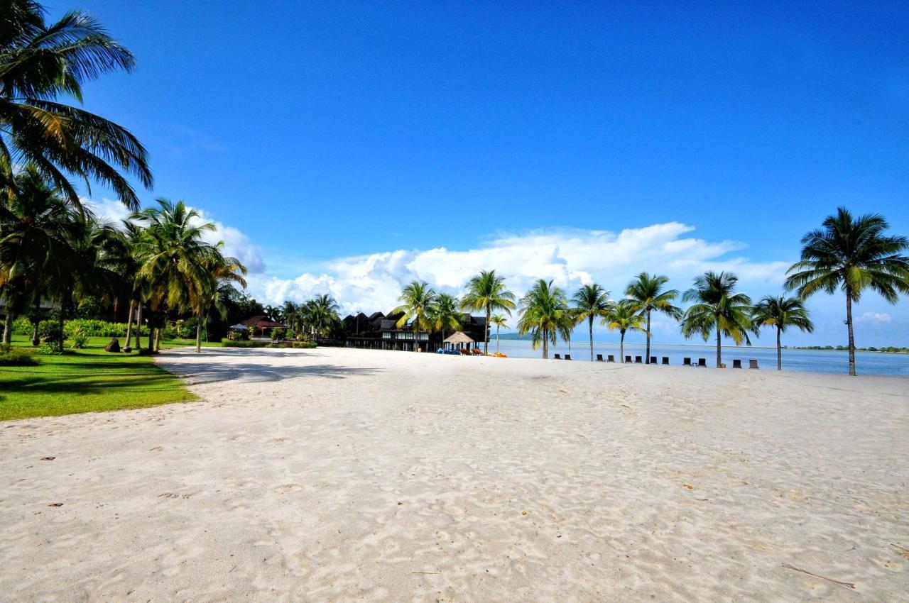 Ombak Villa Langkawi Pantai Cenang  Buitenkant foto